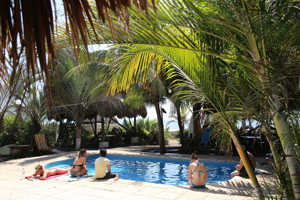 Paredon Surf House Hotel El Paredón Buena Vista Buitenkant foto